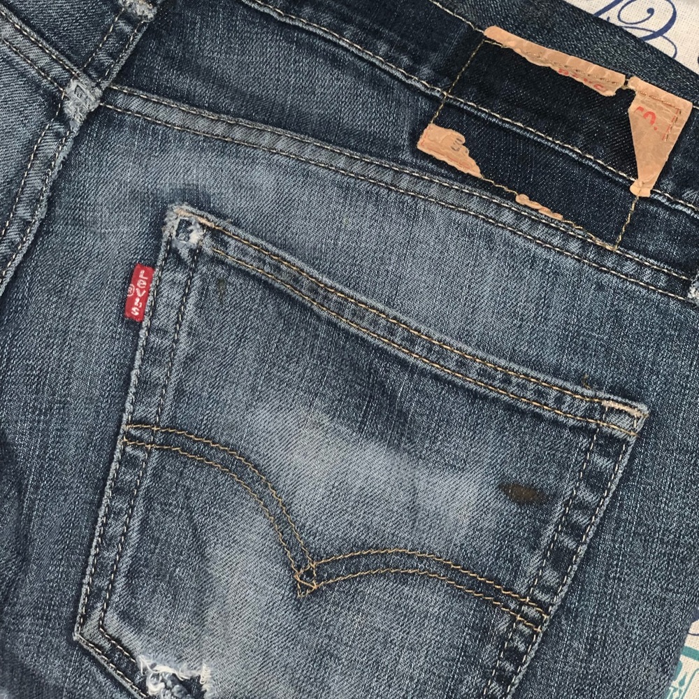 Distressed Levi Jeans | W36 L30 | Men’s Jeans